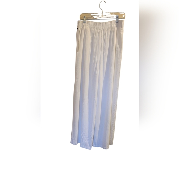 Sienna Sky White Pants with Black Accents - Picture 2 of 8